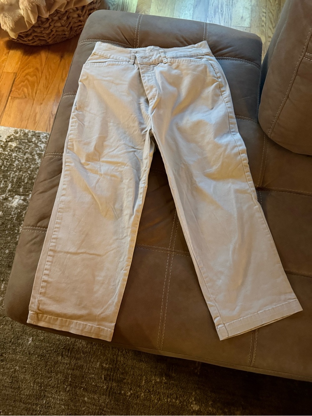 croft & barrow Women's Tan Cargo Shorts
